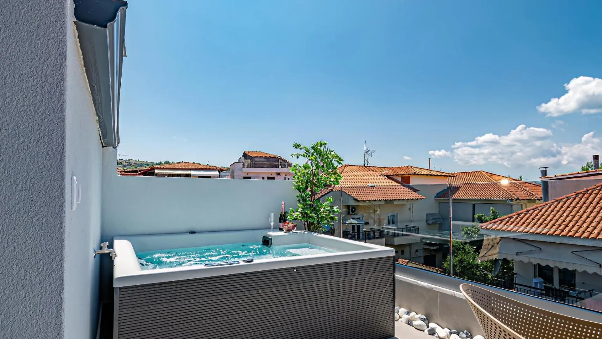 Evitel Luxury Living Aparthotel Hanioti