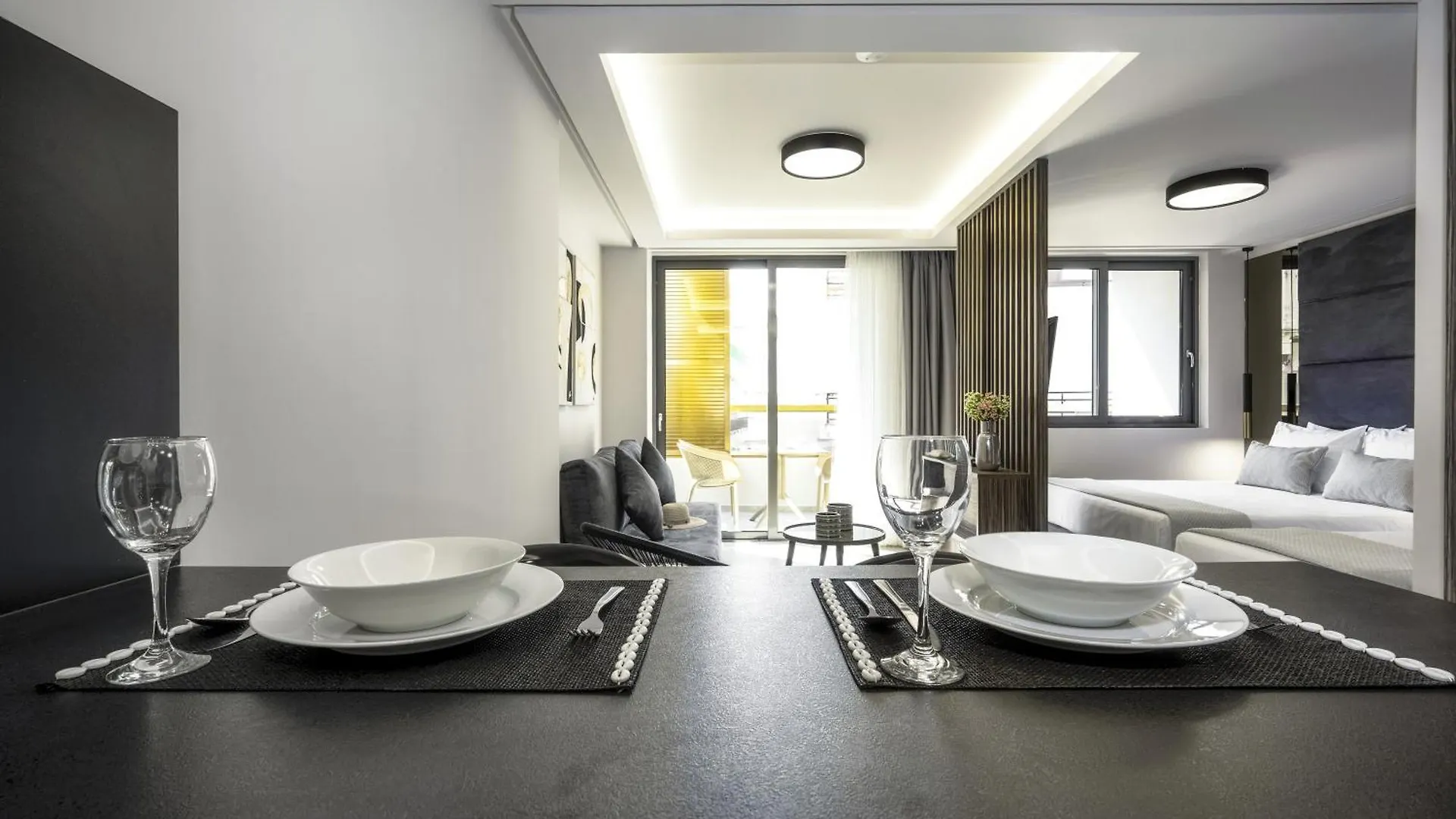 Evitel Luxury Living Aparthotel Hanioti