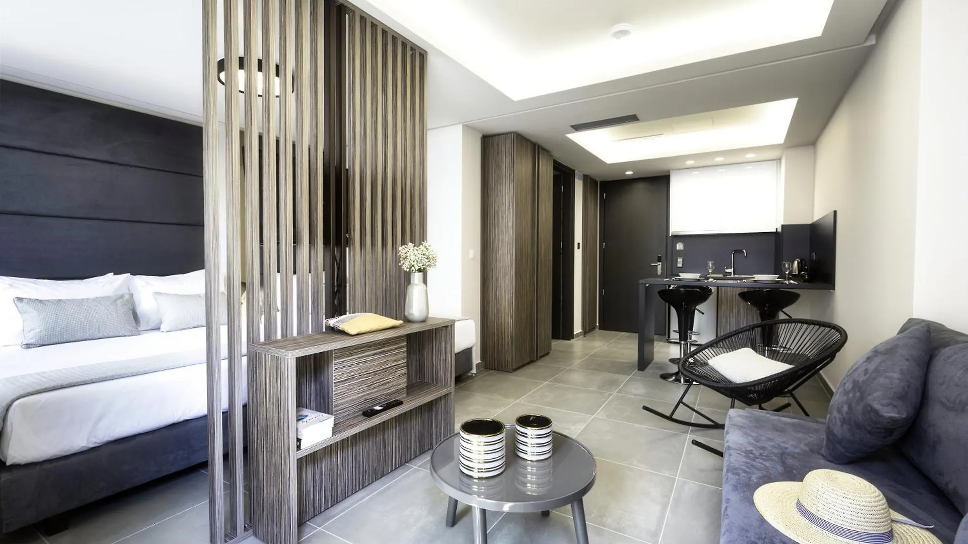 Evitel Luxury Living Aparthotel Hanioti