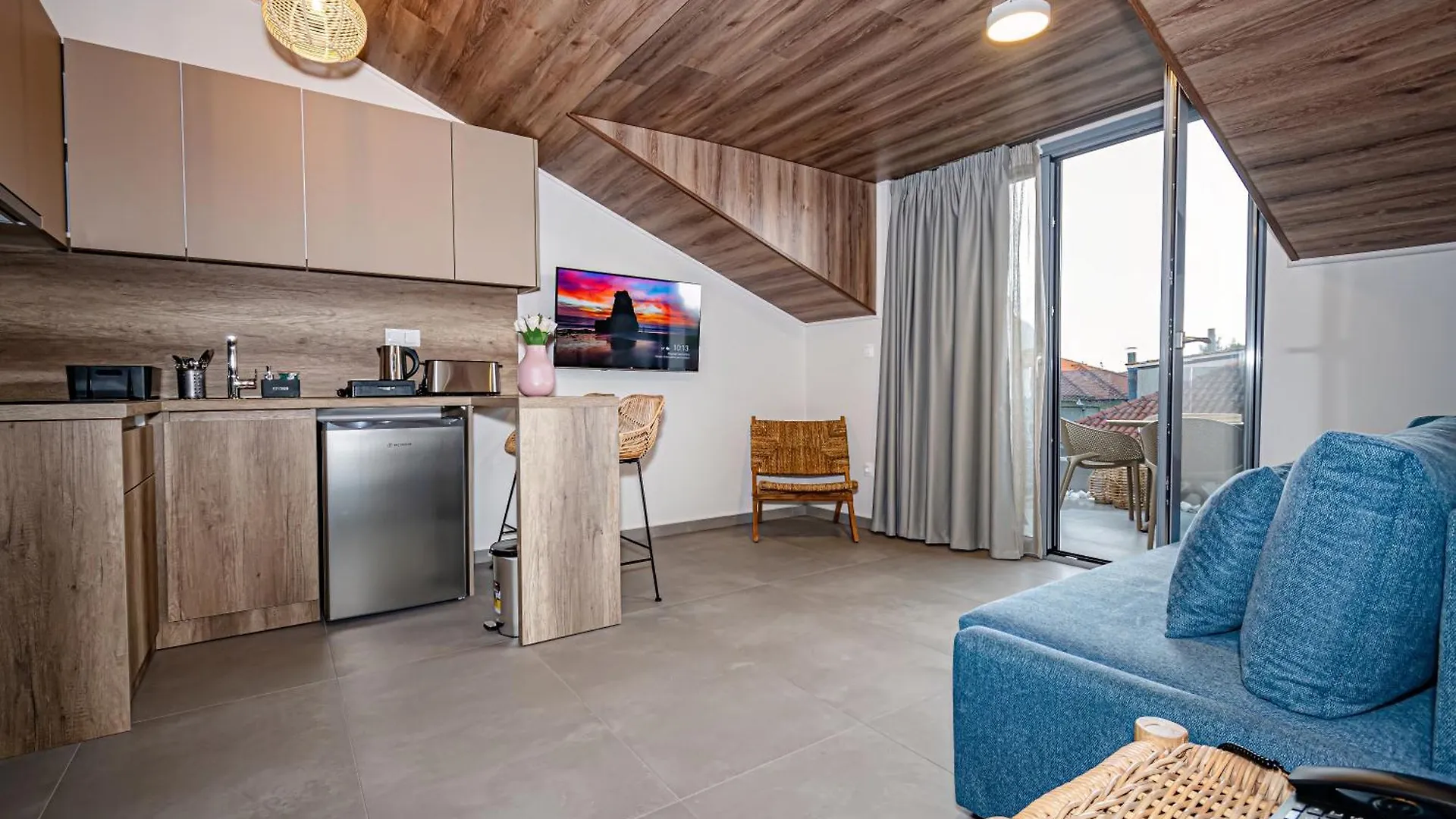 Evitel Luxury Living Aparthotel Hanioti
