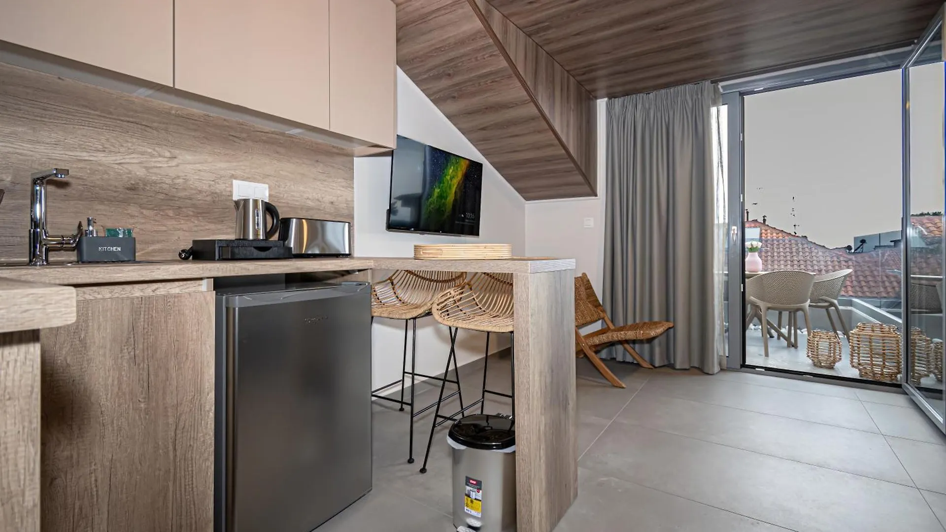Evitel Luxury Living Aparthotel Hanioti